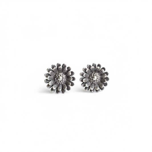 Naari Jewels Oxidized Germen Silver Daisy Flower Stud Earrings for Women | Vintage Floral Design | Lightweight Ethnic Jewelry